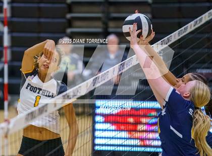 Thumbnail 2 in Crean Lutheran @ Foothill photogallery.