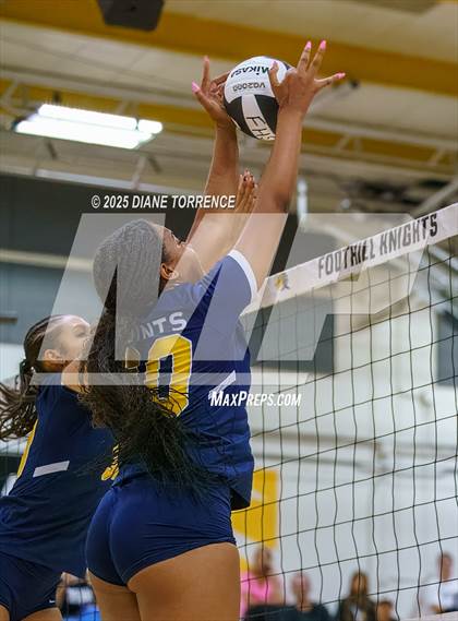 Thumbnail 1 in Crean Lutheran @ Foothill photogallery.