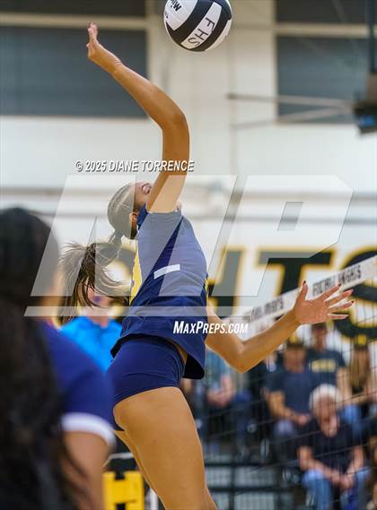 Thumbnail 3 in Crean Lutheran @ Foothill photogallery.