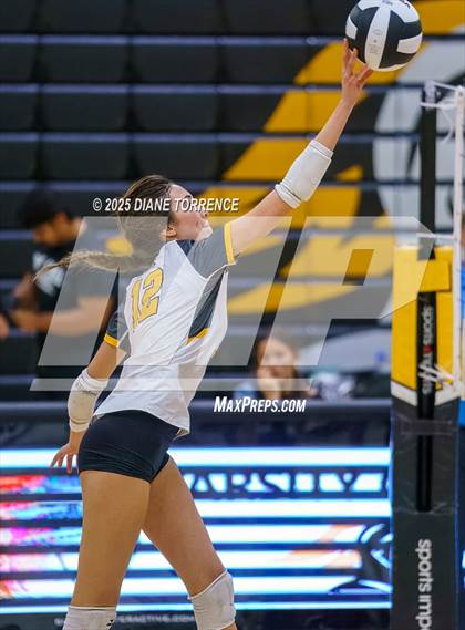 Thumbnail 2 in Crean Lutheran @ Foothill photogallery.