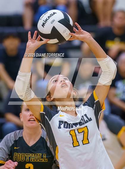 Thumbnail 3 in Crean Lutheran @ Foothill photogallery.
