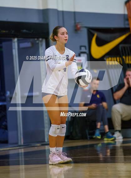 Thumbnail 1 in Crean Lutheran @ Foothill photogallery.