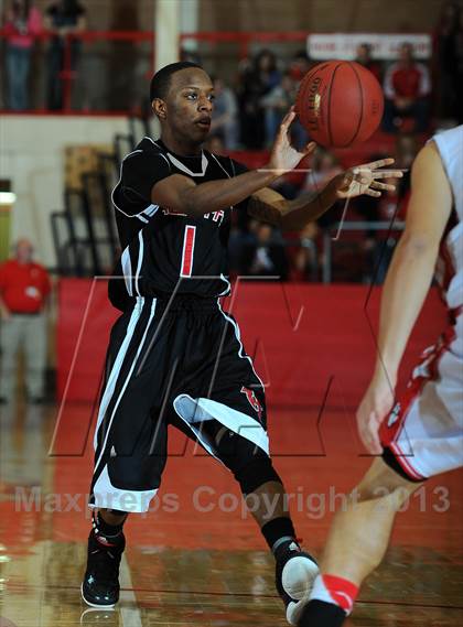 Thumbnail 3 in Wichita Heights @ McPherson (McPherson Invitational) photogallery.