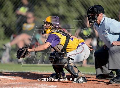 Thumbnail 3 in Lutcher vs Cecilia (LHSAA 4A 1st Round Playoff) photogallery.