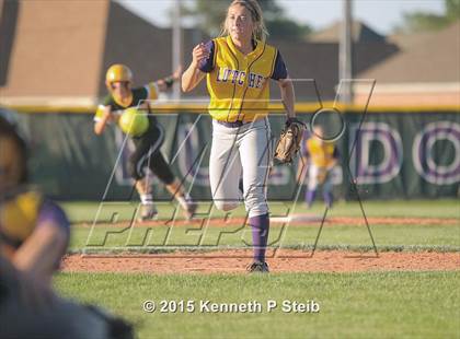 Thumbnail 2 in Lutcher vs Cecilia (LHSAA 4A 1st Round Playoff) photogallery.