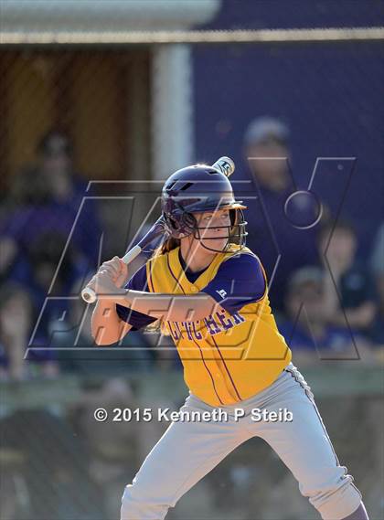 Thumbnail 2 in Lutcher vs Cecilia (LHSAA 4A 1st Round Playoff) photogallery.