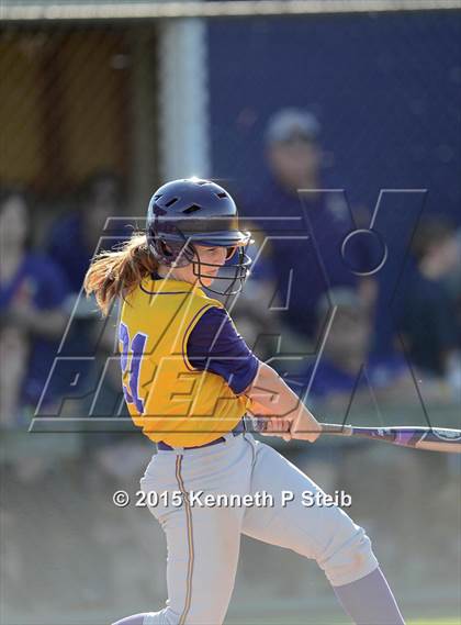 Thumbnail 3 in Lutcher vs Cecilia (LHSAA 4A 1st Round Playoff) photogallery.
