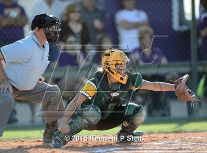 Thumbnail 1 in Lutcher vs Cecilia (LHSAA 4A 1st Round Playoff) photogallery.