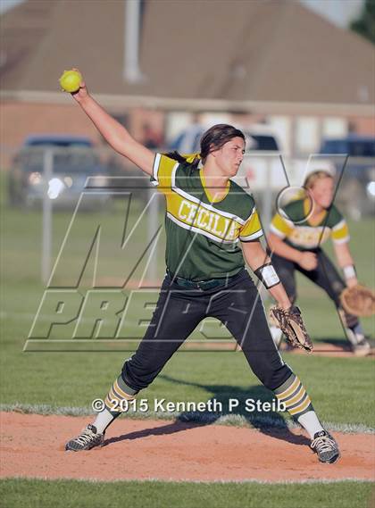 Thumbnail 1 in Lutcher vs Cecilia (LHSAA 4A 1st Round Playoff) photogallery.