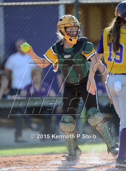 Thumbnail 3 in Lutcher vs Cecilia (LHSAA 4A 1st Round Playoff) photogallery.