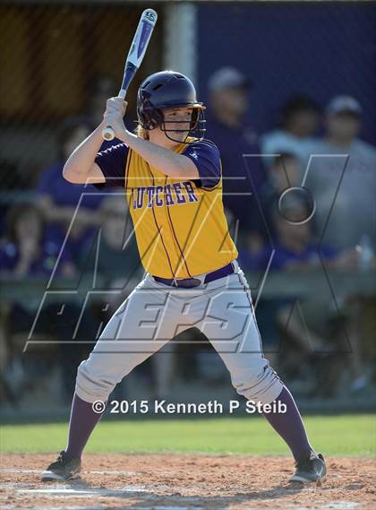 Thumbnail 1 in Lutcher vs Cecilia (LHSAA 4A 1st Round Playoff) photogallery.