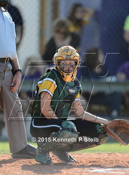 Thumbnail 3 in Lutcher vs Cecilia (LHSAA 4A 1st Round Playoff) photogallery.