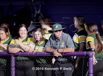 Thumbnail 1 in Lutcher vs Cecilia (LHSAA 4A 1st Round Playoff) photogallery.