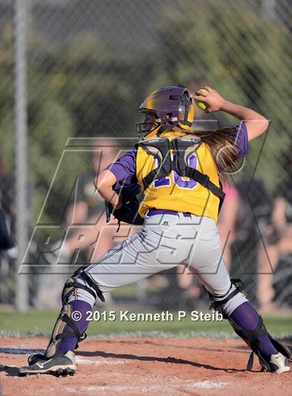 Thumbnail 1 in Lutcher vs Cecilia (LHSAA 4A 1st Round Playoff) photogallery.