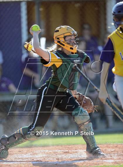 Thumbnail 2 in Lutcher vs Cecilia (LHSAA 4A 1st Round Playoff) photogallery.