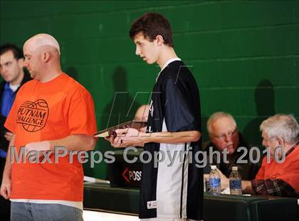 Thumbnail 3 in Putnam Valley vs. Haldane (Putnam Challenge) photogallery.