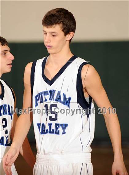 Thumbnail 3 in Putnam Valley vs. Haldane (Putnam Challenge) photogallery.