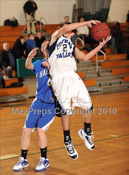 Thumbnail 3 in Putnam Valley vs. Haldane (Putnam Challenge) photogallery.