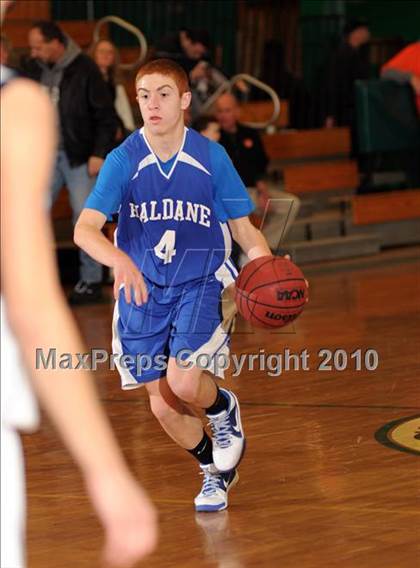 Thumbnail 3 in Putnam Valley vs. Haldane (Putnam Challenge) photogallery.
