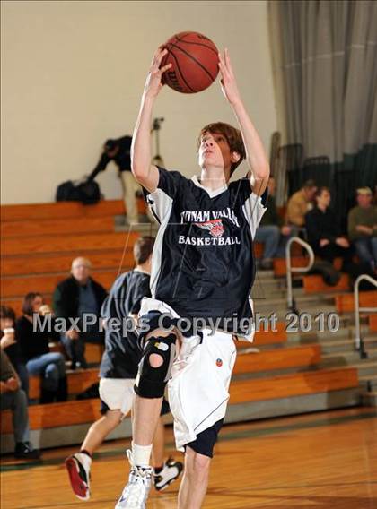 Thumbnail 2 in Putnam Valley vs. Haldane (Putnam Challenge) photogallery.