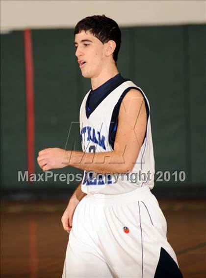 Thumbnail 2 in Putnam Valley vs. Haldane (Putnam Challenge) photogallery.