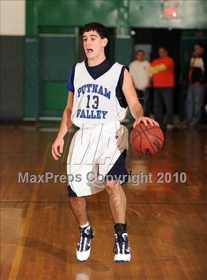 Thumbnail 3 in Putnam Valley vs. Haldane (Putnam Challenge) photogallery.