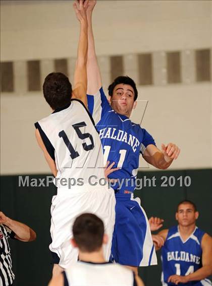 Thumbnail 3 in Putnam Valley vs. Haldane (Putnam Challenge) photogallery.