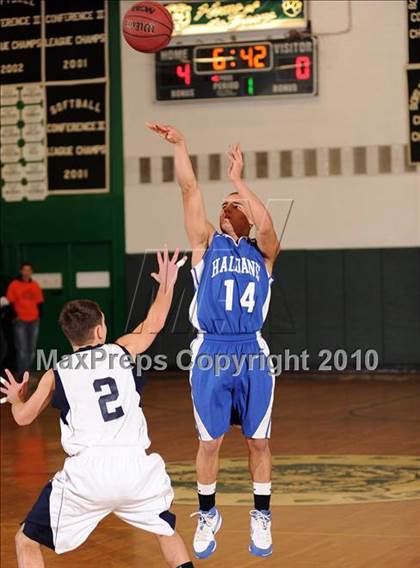 Thumbnail 2 in Putnam Valley vs. Haldane (Putnam Challenge) photogallery.