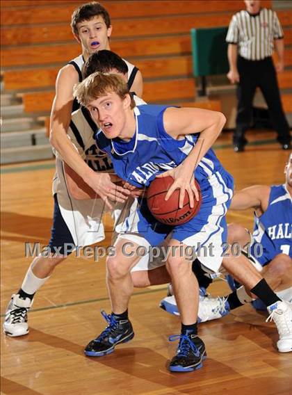 Thumbnail 3 in Putnam Valley vs. Haldane (Putnam Challenge) photogallery.