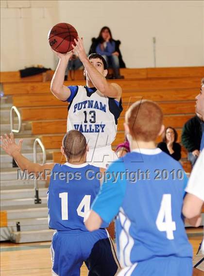 Thumbnail 1 in Putnam Valley vs. Haldane (Putnam Challenge) photogallery.
