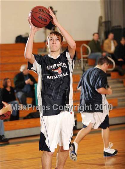 Thumbnail 1 in Putnam Valley vs. Haldane (Putnam Challenge) photogallery.