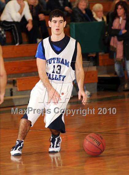 Thumbnail 2 in Putnam Valley vs. Haldane (Putnam Challenge) photogallery.