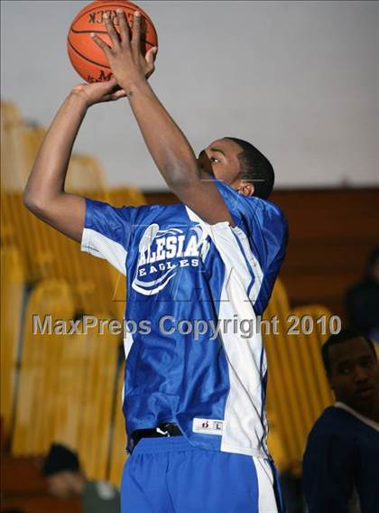 Thumbnail 1 in Salesian vs. Gorton (Section 1 Super Saturday) photogallery.