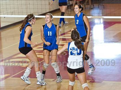 Thumbnail 2 in Indio vs Ramona (Palm Desert Varsity Tournament) photogallery.
