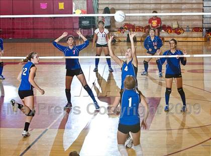 Thumbnail 2 in Indio vs Ramona (Palm Desert Varsity Tournament) photogallery.