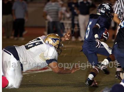 Thumbnail 3 in Muir vs. Crescenta Valley photogallery.