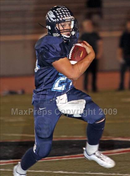 Thumbnail 3 in Muir vs. Crescenta Valley photogallery.