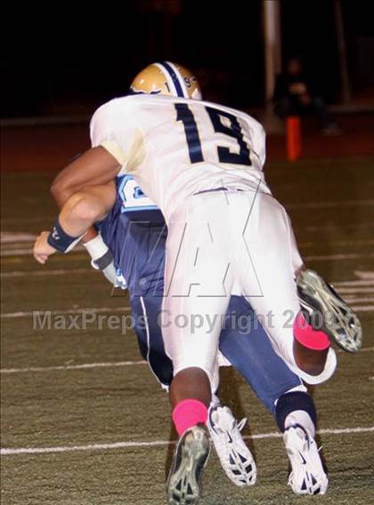 Thumbnail 2 in Muir vs. Crescenta Valley photogallery.