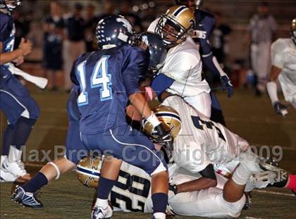 Thumbnail 3 in Muir vs. Crescenta Valley photogallery.