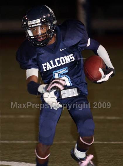 Thumbnail 2 in Muir vs. Crescenta Valley photogallery.
