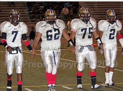 Thumbnail 2 in Muir vs. Crescenta Valley photogallery.