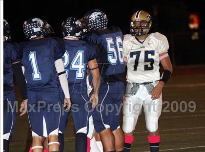 Thumbnail 2 in Muir vs. Crescenta Valley photogallery.