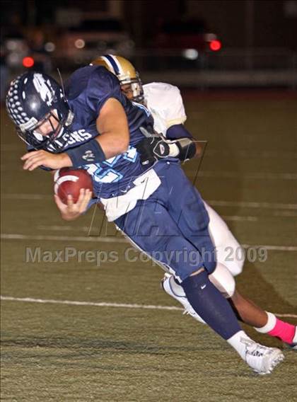 Thumbnail 1 in Muir vs. Crescenta Valley photogallery.