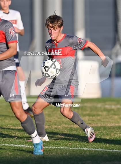 Thumbnail 2 in Lee vs Madison photogallery.