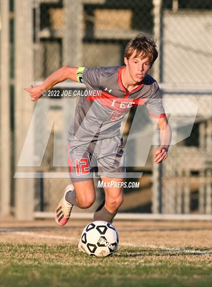Thumbnail 2 in Lee vs Madison photogallery.