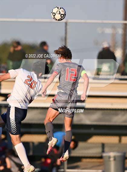 Thumbnail 3 in Lee vs Madison photogallery.