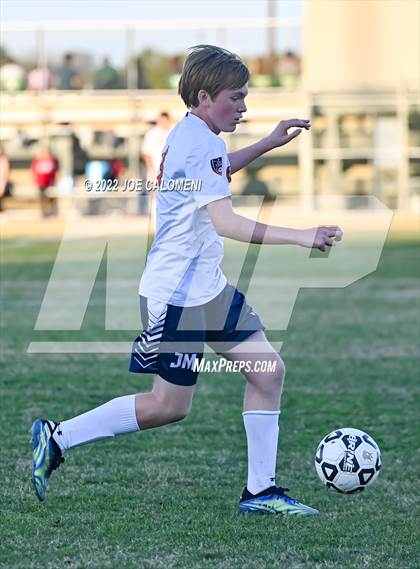 Thumbnail 1 in Lee vs Madison photogallery.