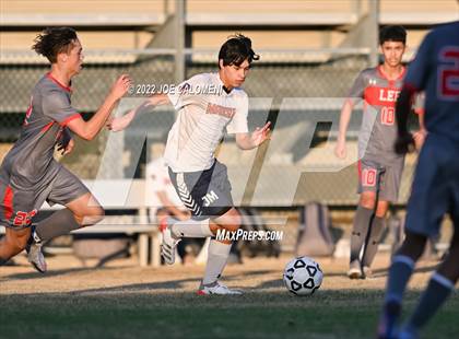 Thumbnail 3 in Lee vs Madison photogallery.