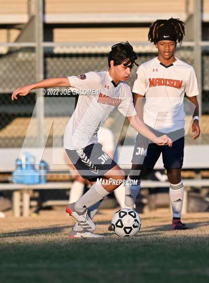 Thumbnail 3 in Lee vs Madison photogallery.