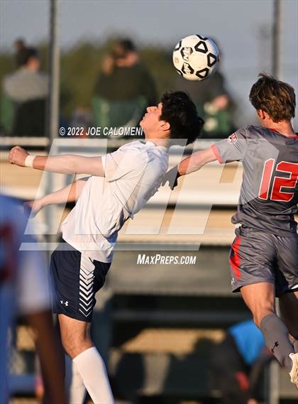 Thumbnail 1 in Lee vs Madison photogallery.
